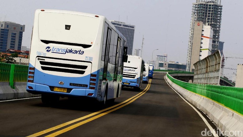 TransJ Dihadang Sopir Metromini, Dishub: Harus Percepat OK Otrip TransJ Dihadang Sopir Metromini, Dishub: Harus Percepat OK Otrip