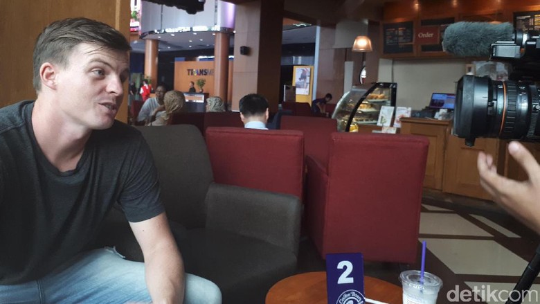 Foto: Jordan Simons saat wawancara dengan detikTravel (Shinta/detikTravel) Foto: Jordan Simons saat wawancara dengan detikTravel (Shinta/detikTravel)