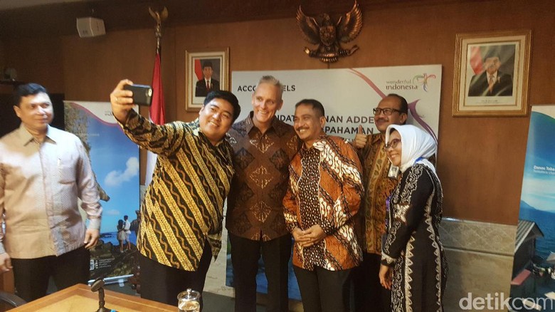 Suasana penandatanganan adendum MoU AccorHotels (Fitraya/detikTravel) Suasana penandatanganan adendum MoU AccorHotels (Fitraya/detikTravel)