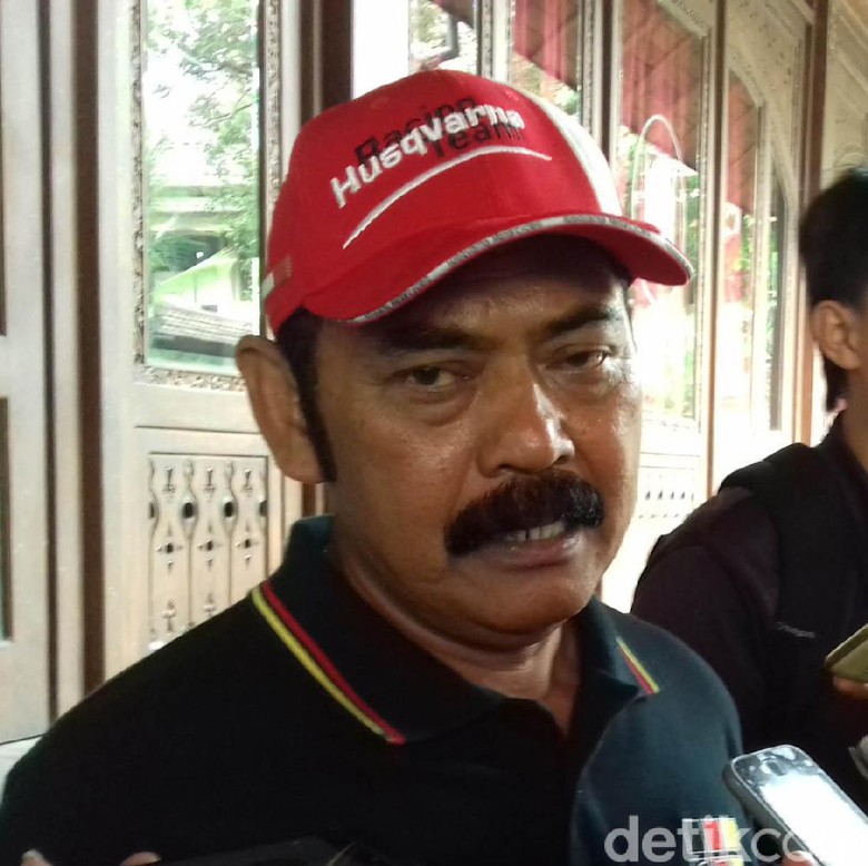 Ketua PDIP Solo Berharap Mega Rekomendasikan Pasangan Petahana Ketua PDIP Solo Berharap Mega Rekomendasikan Pasangan Petahana
