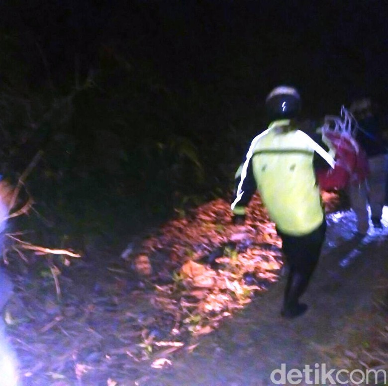 Sebelum Ditemukan Tewas, Yayan Pamit Bawa Uang Rp 18 Juta Sebelum Ditemukan Tewas, Yayan Pamit Bawa Uang Rp 18 Juta