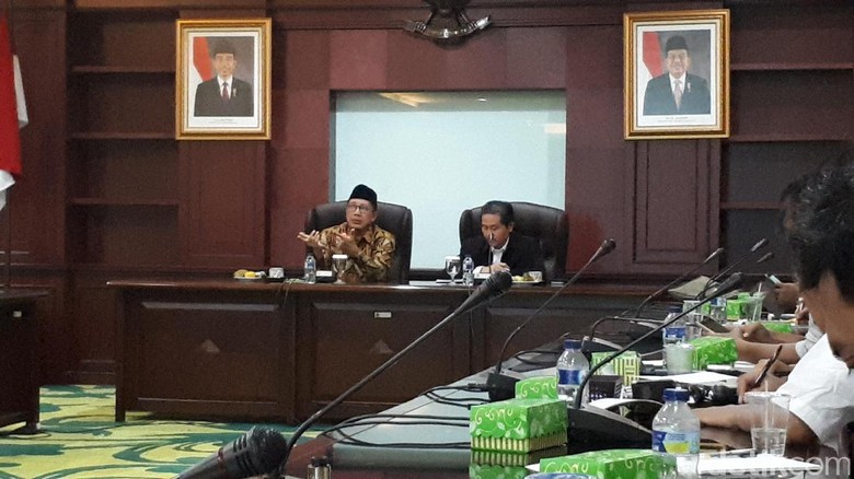 Langkah Menag Cegah Jemaah Berangkat via Filipina Seperti Tahun Lalu Langkah Menag Cegah Jemaah Berangkat via Filipina Seperti Tahun Lalu