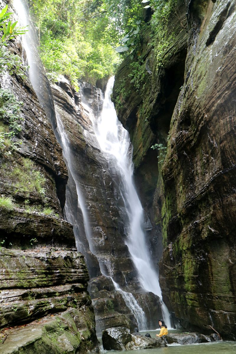 Hasil gambar untuk air terjun maddenge