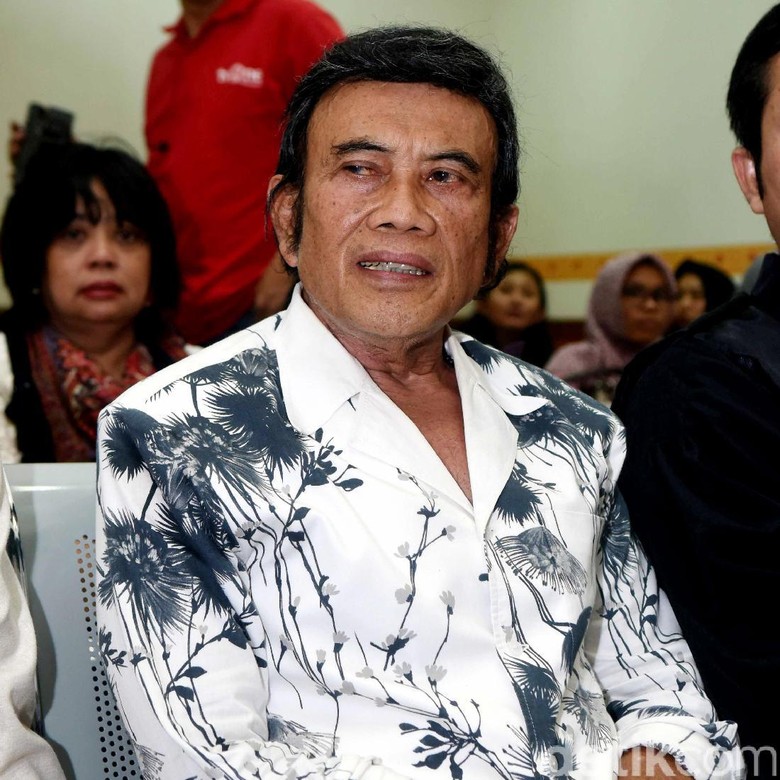 Rasakan Keanehan dalam Penembakan di Studio, Ada Teror ke Rhoma Irama?