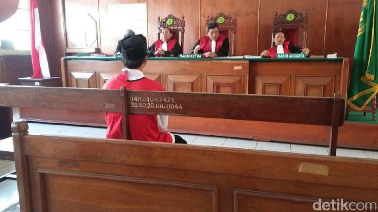 Pakai Hak Suara Orang Lain di Pilgub DKI, Suparman Divonis 2 Tahun Pakai Hak Suara Orang Lain di Pilgub DKI, Suparman Divonis 2 Tahun