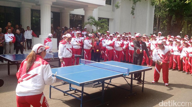 Saat Jokowi-Erick Thohir Smes Susy Susanti dan Legenda Tenis Meja Saat Jokowi-Erick Thohir Smes Susy Susanti dan Legenda Tenis Meja