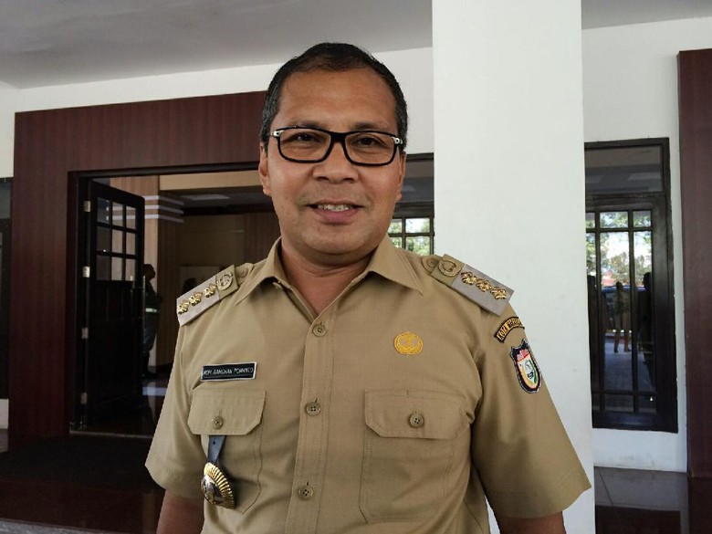 Cegah Kecelakaan, Pemkot Makassar Kawal Rombongan Pengantar Jenazah Cegah Kecelakaan, Pemkot Makassar Kawal Rombongan Pengantar Jenazah