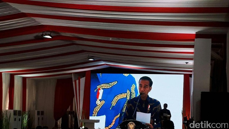 Jokowi Senang Urus Izin Bangun Rumah Sekarang Bisa 6,5 Jam Jokowi Senang Urus Izin Bangun Rumah Sekarang Bisa 6,5 Jam