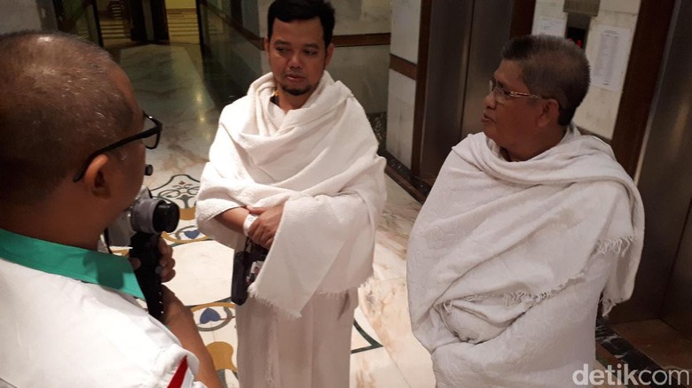 Insiden Petugas Tak Terangkut Warnai Pemberangkatan Jemaah ke Makkah Insiden Petugas Tak Terangkut Warnai Pemberangkatan Jemaah ke Makkah