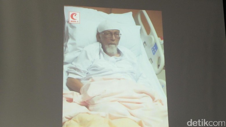 Abu Bakar Baasyir Dilarikan ke RSCM Abu Bakar Baasyir Dilarikan ke RSCM