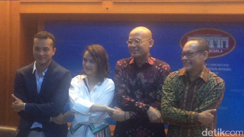 Pemerintah Gelar Parade Peringati HUT Ke-50 ASEAN di Jakarta Pemerintah Gelar Parade Peringati HUT Ke-50 ASEAN di Jakarta