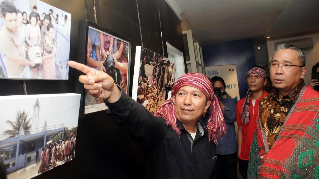 Melihat Danau Toba lewat Buku Fotografi Melihat Danau Toba lewat Buku Fotografi