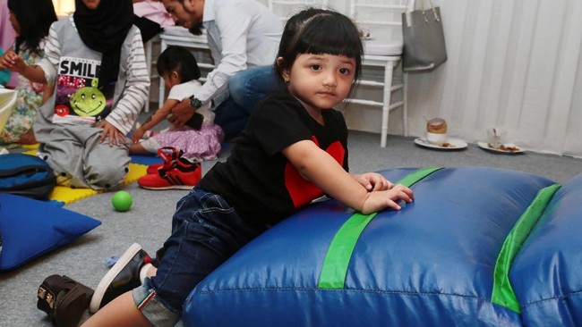 Gemesin Banget! Arsy Asyik Main Bersama Aurel Gemesin Banget! Arsy Asyik Main Bersama Aurel