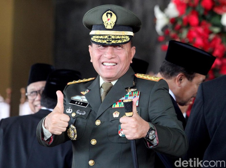 PAN akan Usung Pangkostrad Letjen Edy di Pilgub Sumut PAN akan Usung Pangkostrad Letjen Edy di Pilgub Sumut