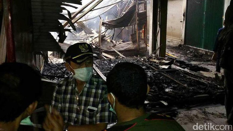 Bupati Kebumen akan Relokasi Pedagang Pasar Wonokriyo Gombong Bupati Kebumen akan Relokasi Pedagang Pasar Wonokriyo Gombong