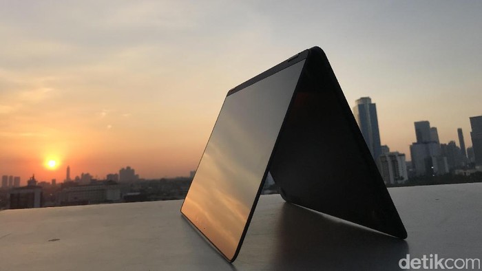 ZenBook Flip S. Foto: Adi Fida Rahman/detikINET ZenBook Flip S. Foto: Adi Fida Rahman/detikINET