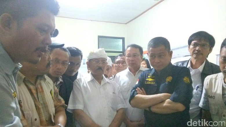 BNPB Pastikan Kesiapan Logistik untuk Pengungsi Gunung Agung BNPB Pastikan Kesiapan Logistik untuk Pengungsi Gunung Agung