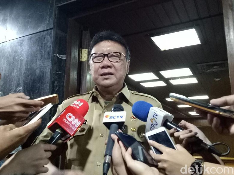 Walkot Cilegon Ditahan KPK, Mendagri Tunjuk Wawali Jadi Plt Walkot Cilegon Ditahan KPK, Mendagri Tunjuk Wawali Jadi Plt