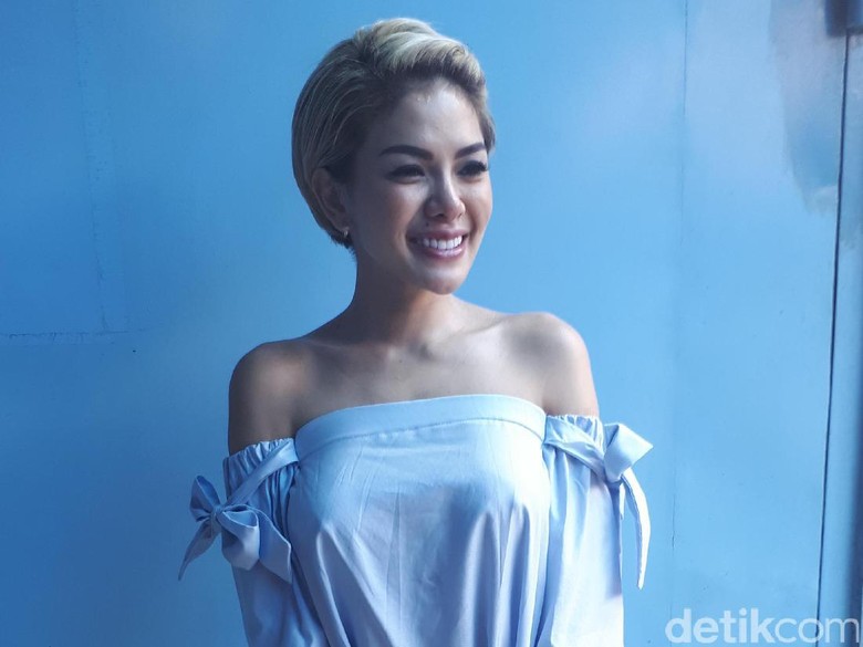 Disebut Orang Ketiga Zack Lee dan Nafa Urbach, Ini Kata Nikita Mirzani Disebut Orang Ketiga Zack Lee dan Nafa Urbach, Ini Kata Nikita Mirzani