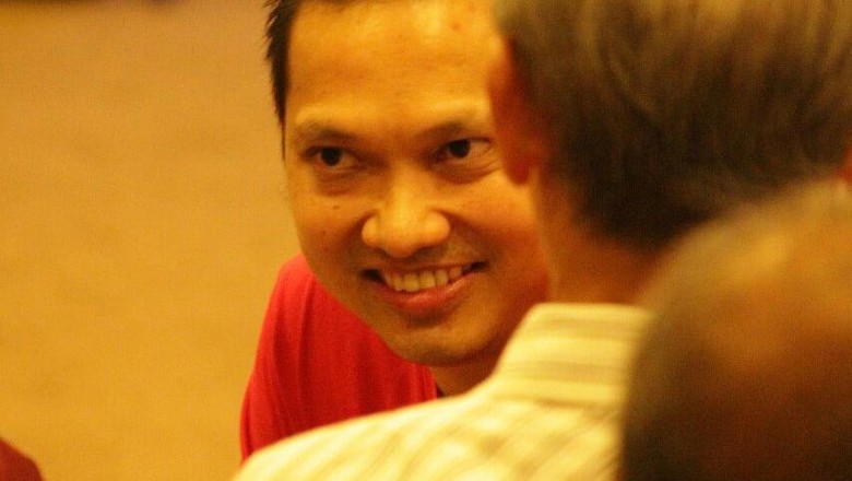 Juara Dunia Bulutangkis Hariyanto Arbi Daftar Caleg PSI Juara Dunia Bulutangkis Hariyanto Arbi Daftar Caleg PSI