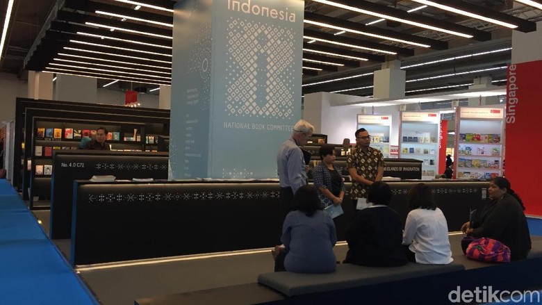 Yuk Mampir ke Stan Indonesia di FBF 2017, Ada Bubur Manado hingga Kolak Pisang Yuk Mampir ke Stan Indonesia di FBF 2017, Ada Bubur Manado hingga Kolak Pisang
