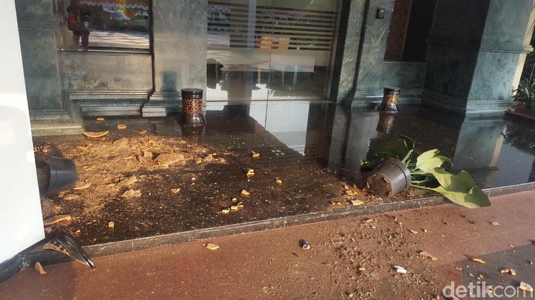 Kantor Kemendagri Diserang Pendukung Cabup Tolikara yang Kalah Kantor Kemendagri Diserang Pendukung Cabup Tolikara yang Kalah
