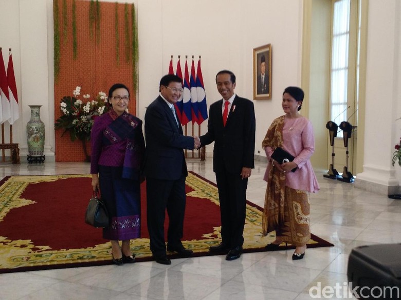 Jokowi Sebut Indonesia Siap Ekspor Pesawat dan Alutsista ke Laos Jokowi Sebut Indonesia Siap Ekspor Pesawat dan Alutsista ke Laos
