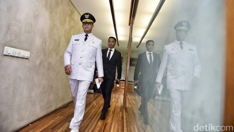 Soal Mobil, Anies Tak Minta yang Mewah, Cukup Innova Saja Soal Mobil, Anies Tak Minta yang Mewah, Cukup Innova Saja