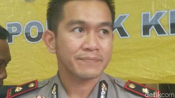 Insiden Tiang LRT Timpa Rumah, Polisi Sudah Periksa Operator Insiden Tiang LRT Timpa Rumah, Polisi Sudah Periksa Operator