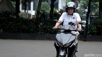 Jonan Jajal Motor Listrik Gesits Buatan Anak Bangsa