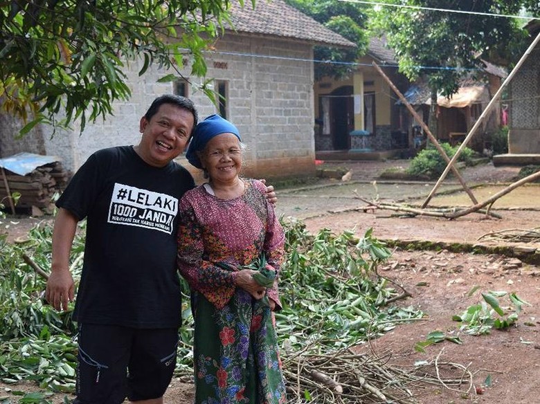 Semboyan Lelaki 1.000 Janda: Menafkahi Tidak Harus Menikahi Semboyan Lelaki 1.000 Janda: Menafkahi Tidak Harus Menikahi