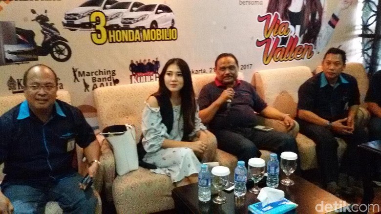 Via Vallen Ingin Konsisten Nyanyikan Lagu Berbahasa Daerah Via Vallen Ingin Konsisten Nyanyikan Lagu Berbahasa Daerah