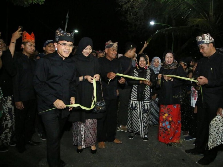 Yuk, Intip Keseruan Festival Ngopi Sepuluh Ewu Cingkir di Banyuwangi! Yuk, Intip Keseruan Festival Ngopi Sepuluh Ewu Cingkir di Banyuwangi!