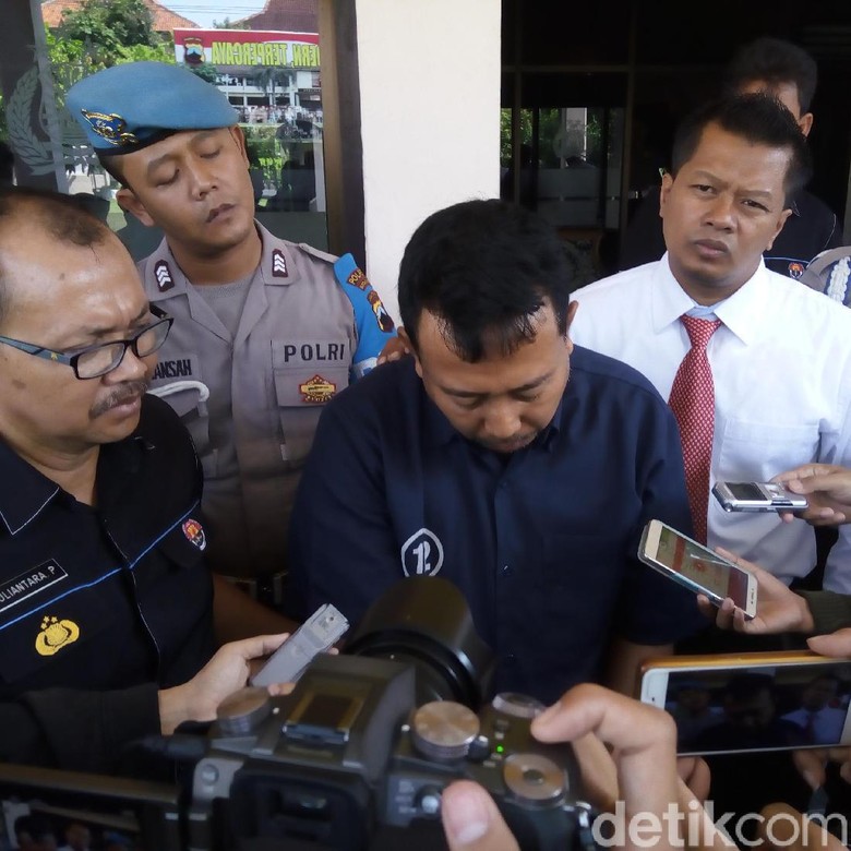 Mengaku Paspampres, Pria Asal Pati Ini Tipu Korban di Berbagai Kota Mengaku Paspampres, Pria Asal Pati Ini Tipu Korban di Berbagai Kota