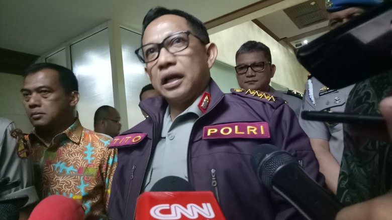 Kapolri Akan Libatkan Ormas Islam untuk Bantu Pengamanan Natal Kapolri Akan Libatkan Ormas Islam untuk Bantu Pengamanan Natal