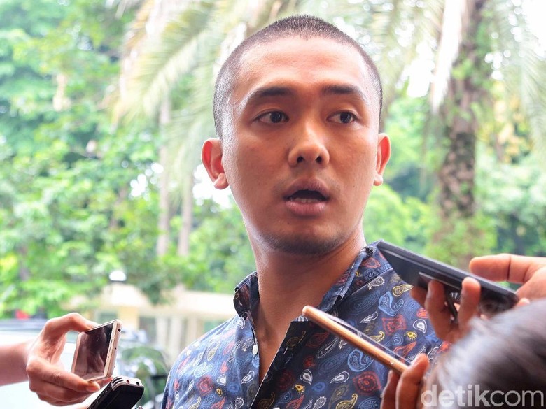 Pembelaan Uus untuk Joshua dan Ge Pamungkas yang Dituding Lecehkan Islam Pembelaan Uus untuk Joshua dan Ge Pamungkas yang Dituding Lecehkan Islam