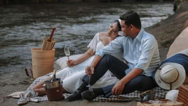 Kahiyang dan Bobby Pakai Vendor Seserahan yang Sama dengan Raisa dan Hamish Kahiyang dan Bobby Pakai Vendor Seserahan yang Sama dengan Raisa dan Hamish