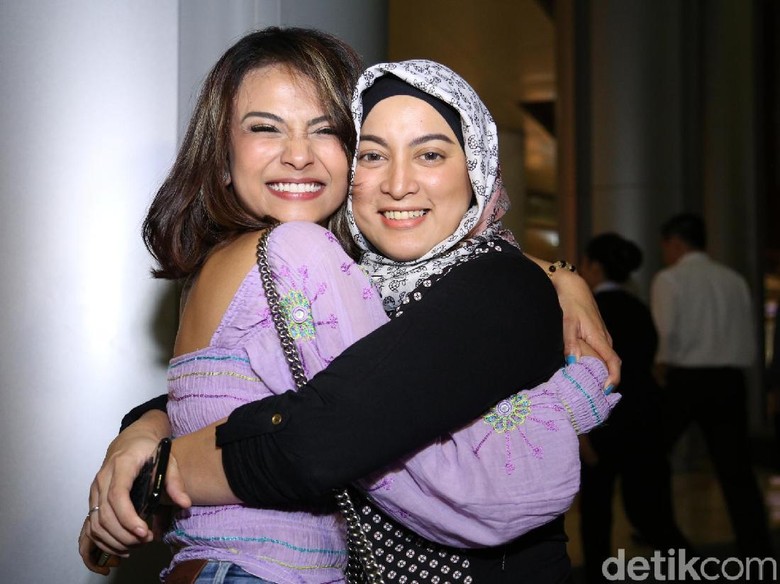 Dulu Berseteru, Kini Jane Shalimar Anggap Vanessa Angel Adik Kandung Dulu Berseteru, Kini Jane Shalimar Anggap Vanessa Angel Adik Kandung