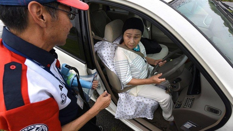 SIM Dicabut, Sampai Mati Orang Jepang Tak Bisa Punya SIM Lagi SIM Dicabut, Sampai Mati Orang Jepang Tak Bisa Punya SIM Lagi