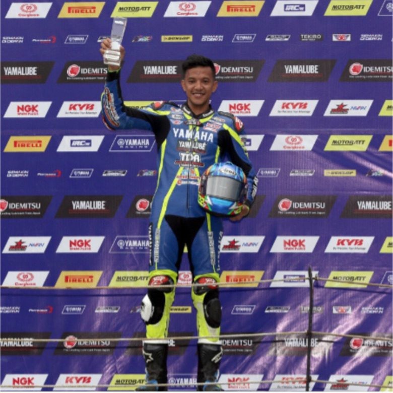 Rey Ratukore dan Richard Taroreh Juara Umum Yamaha Sunday Race 2017 Rey Ratukore dan Richard Taroreh Juara Umum Yamaha Sunday Race 2017