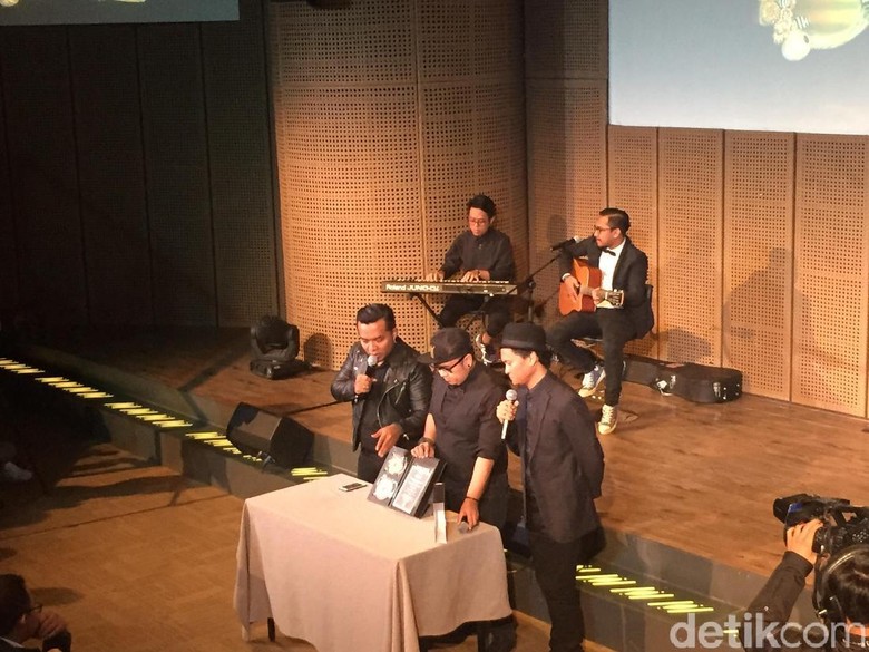 Salam Indonesia, Album ke Delapan Endank Soekamti Salam Indonesia, Album ke Delapan Endank Soekamti