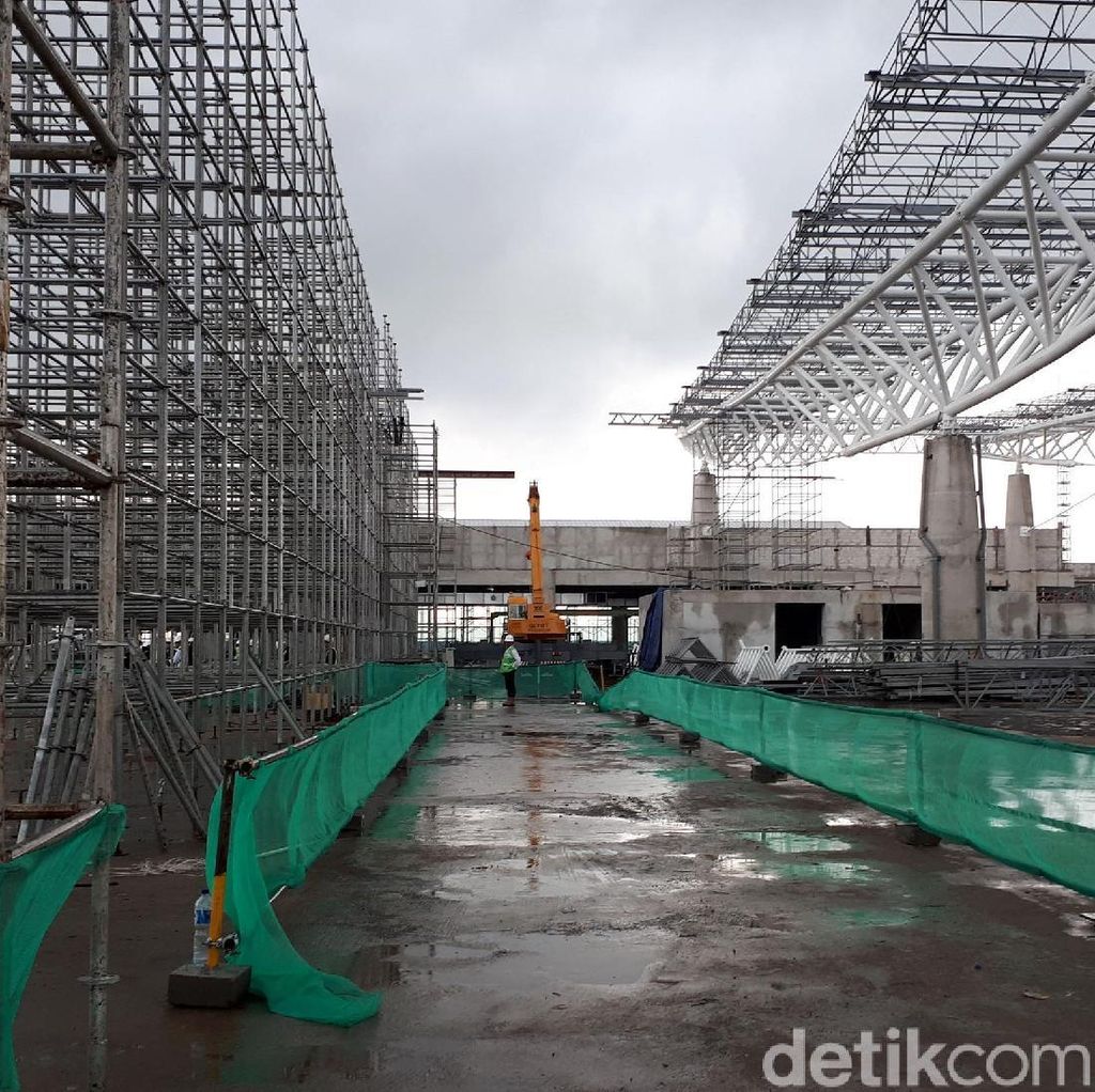 Bandara Kertajati Bakal Serap Tenaga Kerja dari Jateng Bandara Kertajati Bakal Serap Tenaga Kerja dari Jateng