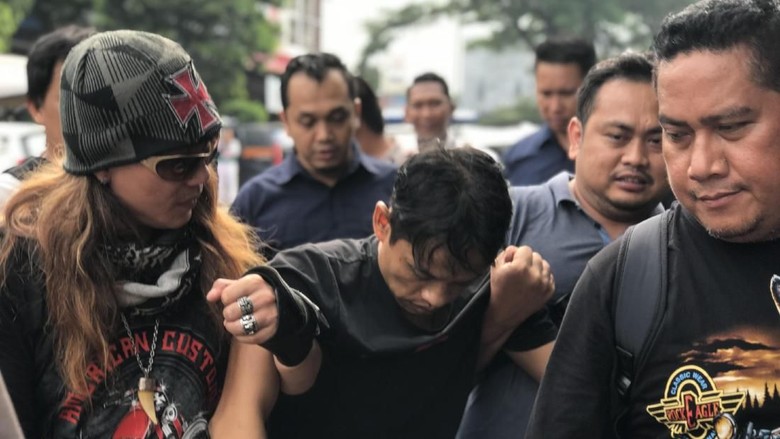 Melawan Saat Ditangkap, Pelaku Kasus Mayat di Kp Rambutan Didor Melawan Saat Ditangkap, Pelaku Kasus Mayat di Kp Rambutan Didor
