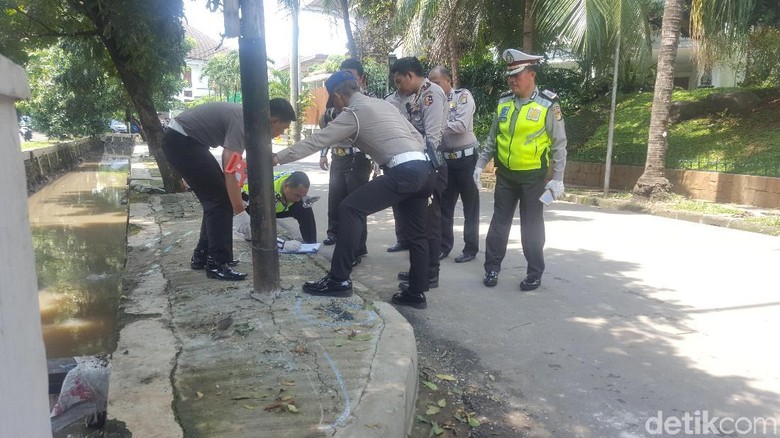 Polisi Masih Tunggu Kabar JPU Terkait Berkas Kecelakaan Novanto Polisi Masih Tunggu Kabar JPU Terkait Berkas Kecelakaan Novanto