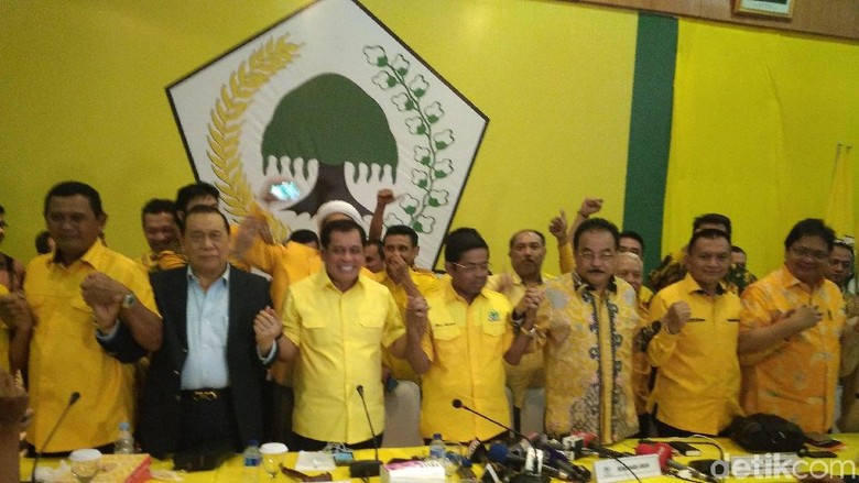Tunggu Praperadilan, Golkar Putuskan Novanto Masih Ketua DPR Tunggu Praperadilan, Golkar Putuskan Novanto Masih Ketua DPR