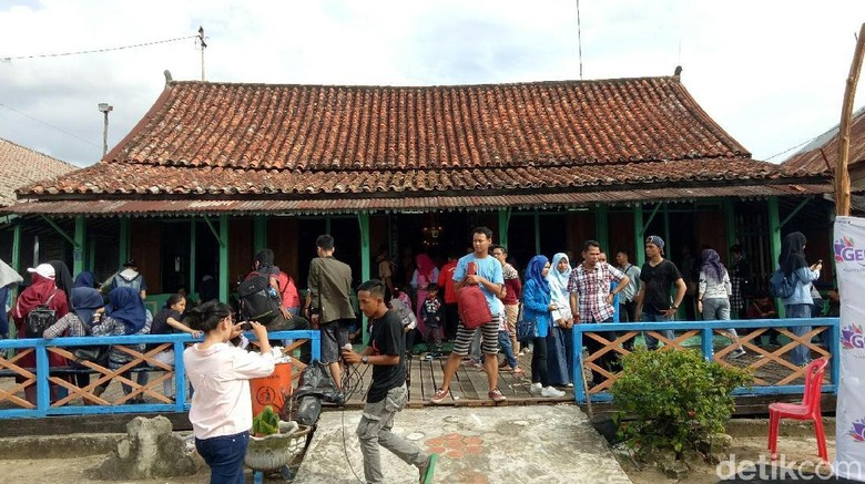 Foto: Pasar Baba Boentjit (Raja Adil Siregar/detikTravel) Foto: Pasar Baba Boentjit (Raja Adil Siregar/detikTravel)