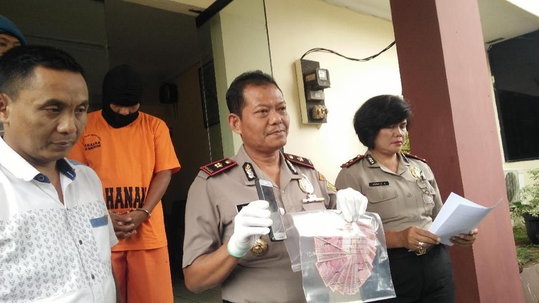 Mengaku LSM, Pria di Bekasi Peras Distributor Tabung Gas 3 Kg Mengaku LSM, Pria di Bekasi Peras Distributor Tabung Gas 3 Kg