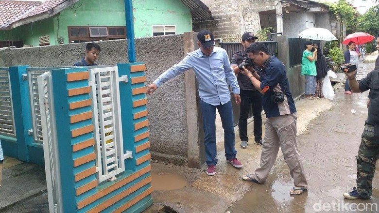 1 Pembacok Caling di Ciputat Ditangkap Polisi di Sumenep 1 Pembacok Caling di Ciputat Ditangkap Polisi di Sumenep