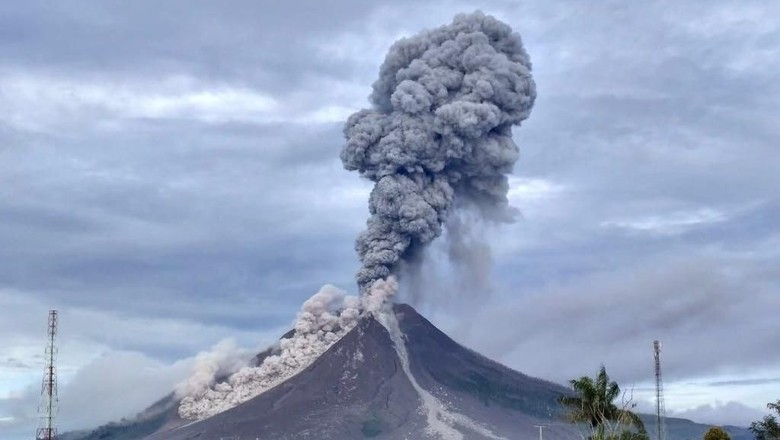 Warga Diminta Waspadai Jebolnya Bendungan Sungai Laborus di Sinabung Warga Diminta Waspadai Jebolnya Bendungan Sungai Laborus di Sinabung