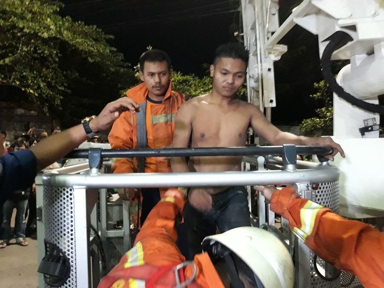 Naik JLNT Casablanca Semalam, Encef Saefudin Mengaku Bingung Naik JLNT Casablanca Semalam, Encef Saefudin Mengaku Bingung